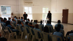 بالصور: مدرسة مرساة يافا الثانوية تبدأ عامها الدراسي بمحاضرة حول دور الشباب